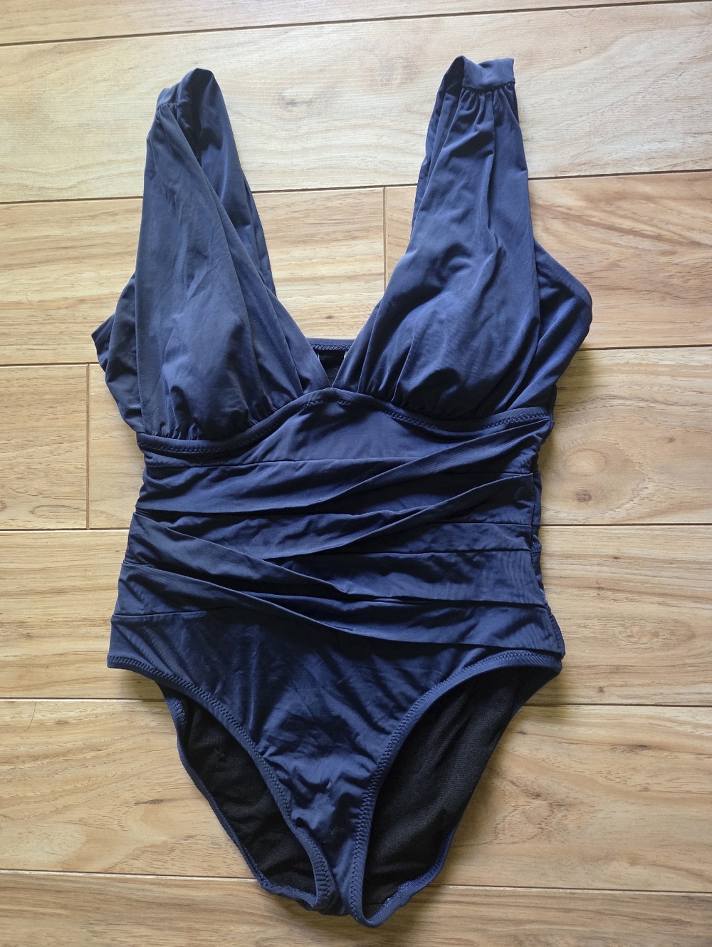 Garnet Hill Ruched Crossover One Piece Swimsuit Navy Blue Size 0 - Picture 2 of 5